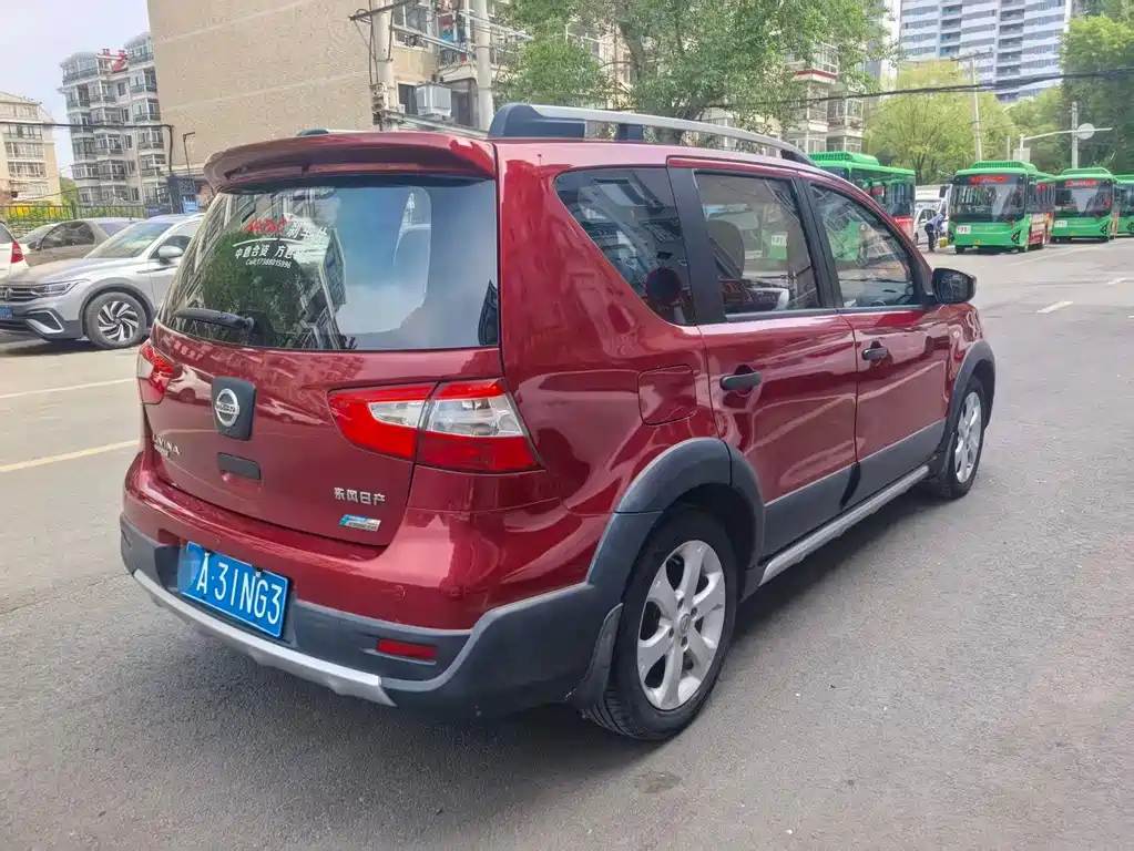 Livina 骊威 2013款 劲锐 1.6 XV CVT豪华版