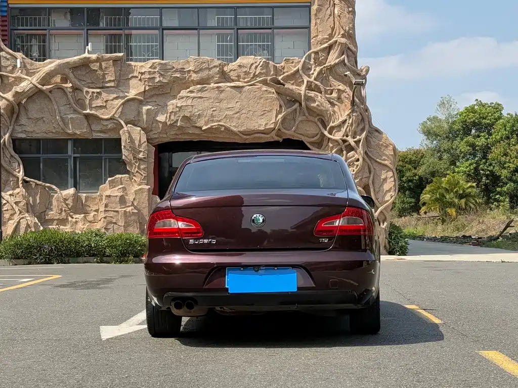 Superb 1.8 TSI Auto Grace