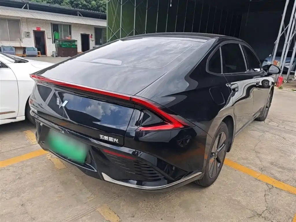 Wuling Starlight 70 Standard