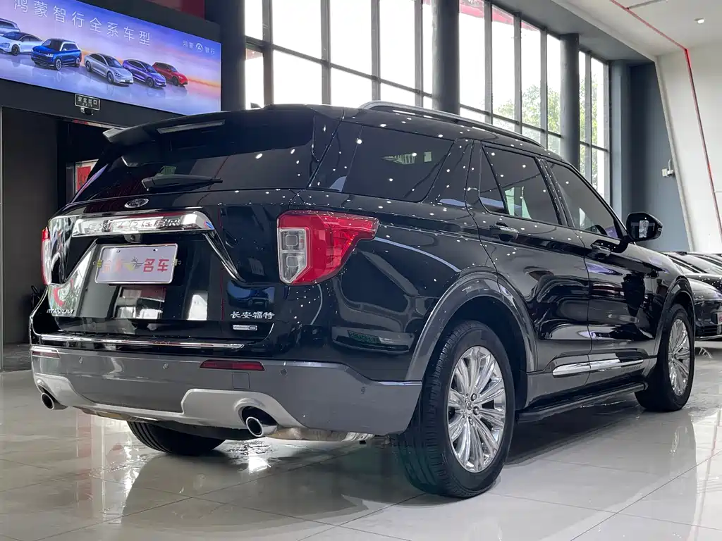 Explorer EcoBoost 285 4 WD Titanium 6-seat