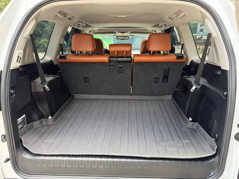 Lexus GX 400 Distinguished