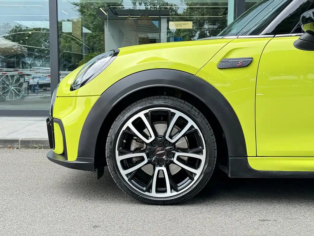 MINI Facelift 2.0 T COOPER S Racer