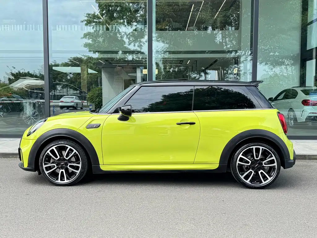 MINI Facelift 2.0 T COOPER S Racer