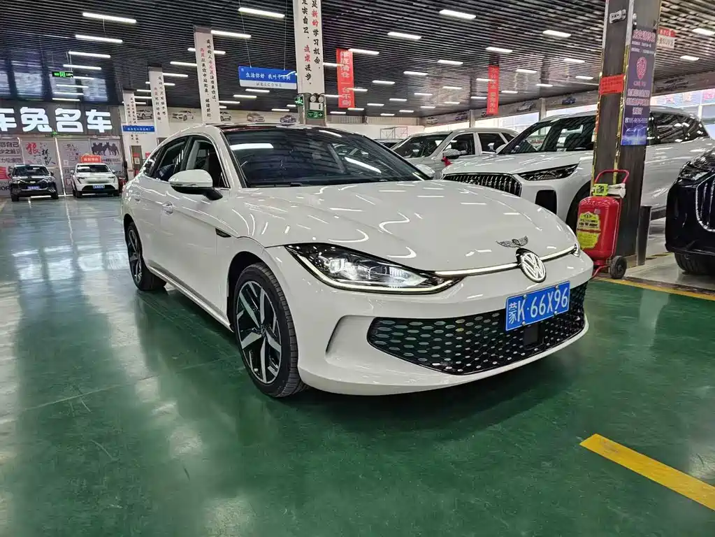 Lamando Lamando L 280 TSI DSG Spicy Cool