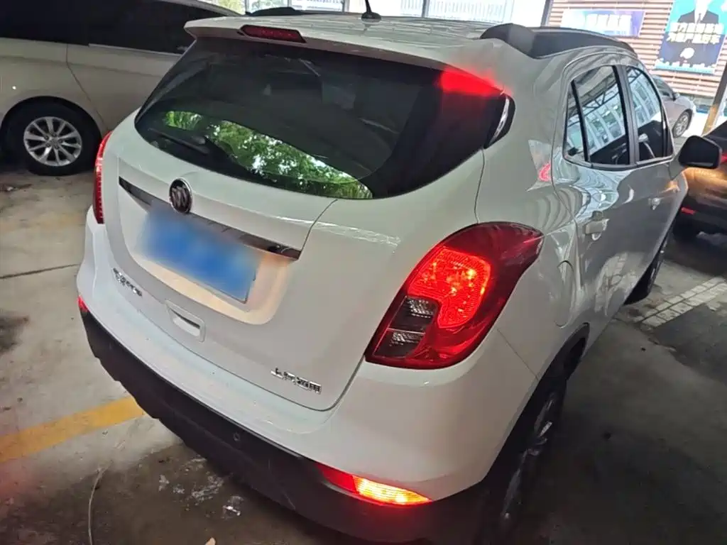 Encore 18 T Auto 2 WD Urban Leading