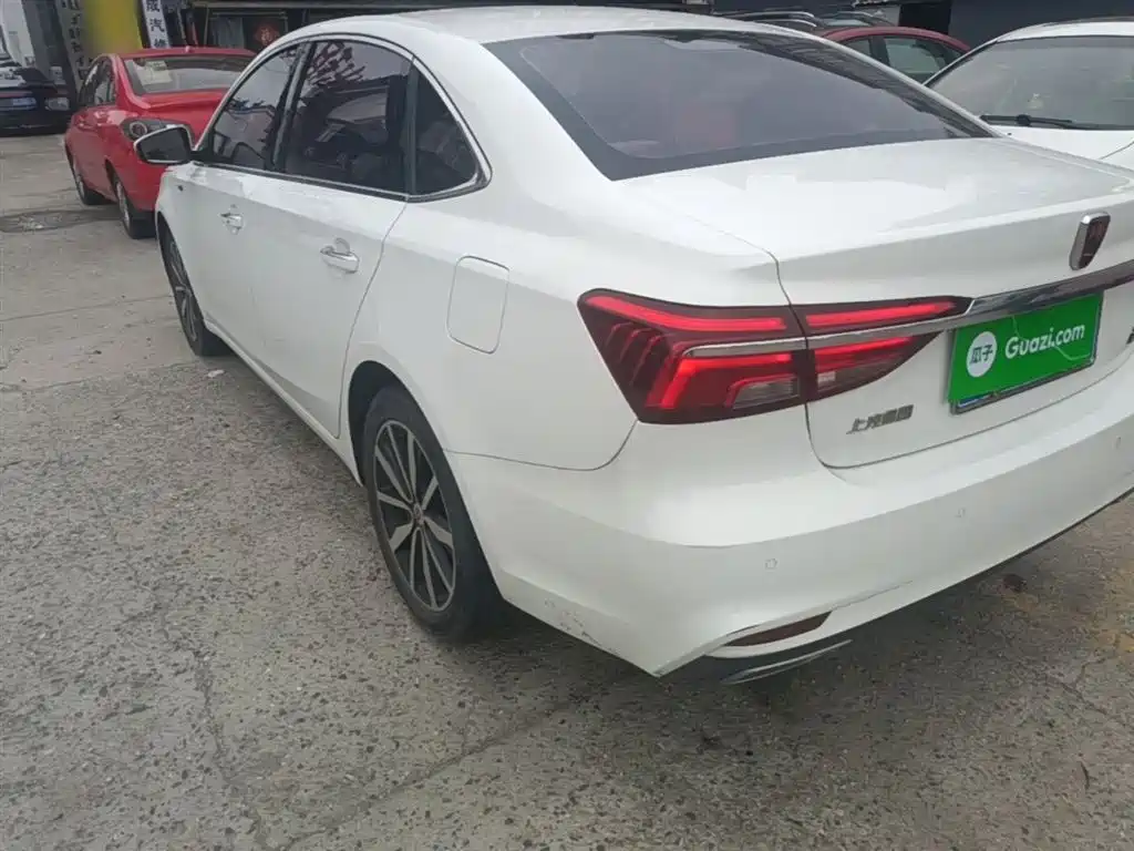 Roewe i6 Classic 20 T Auto Flagship
