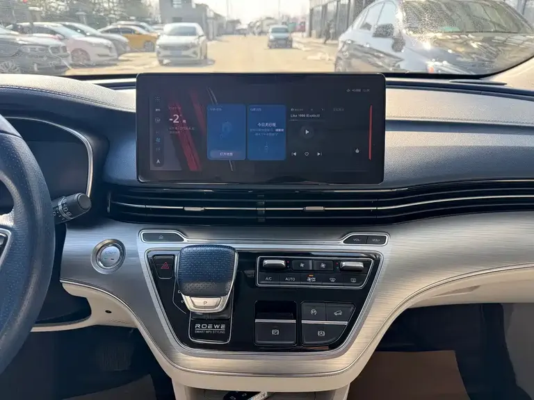 Roewe iMAX8 荣威iMAX8 2022款 400 TGI 至尊版