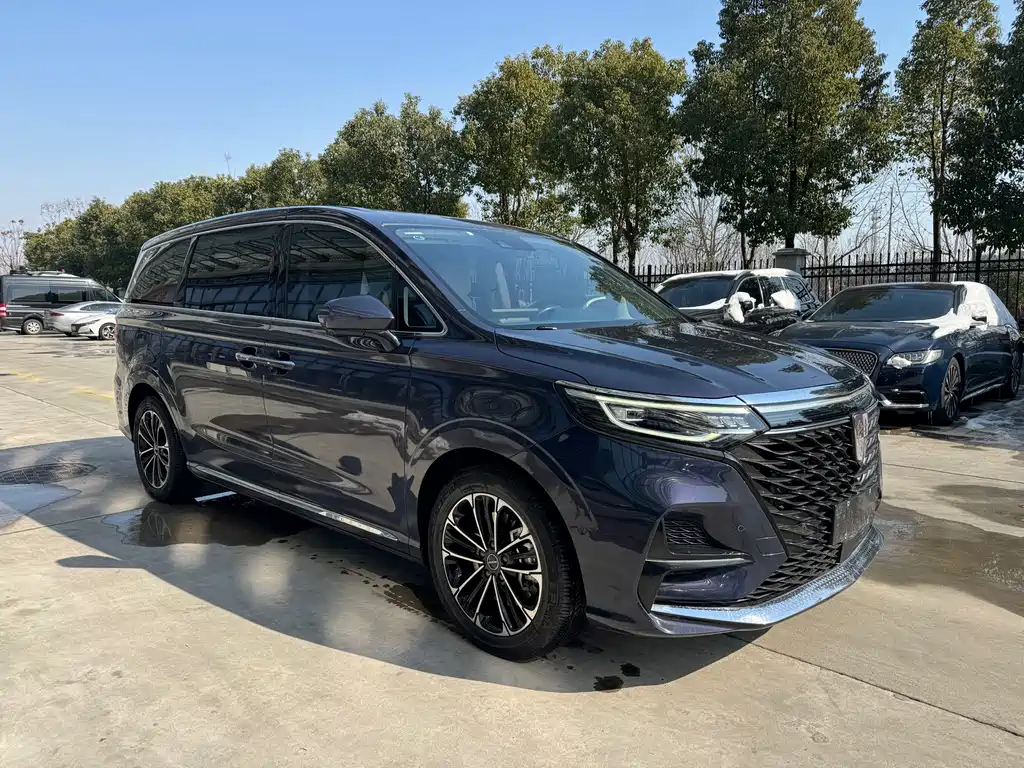 Roewe iMAX8 荣威iMAX8 2022款 400 TGI 至尊版