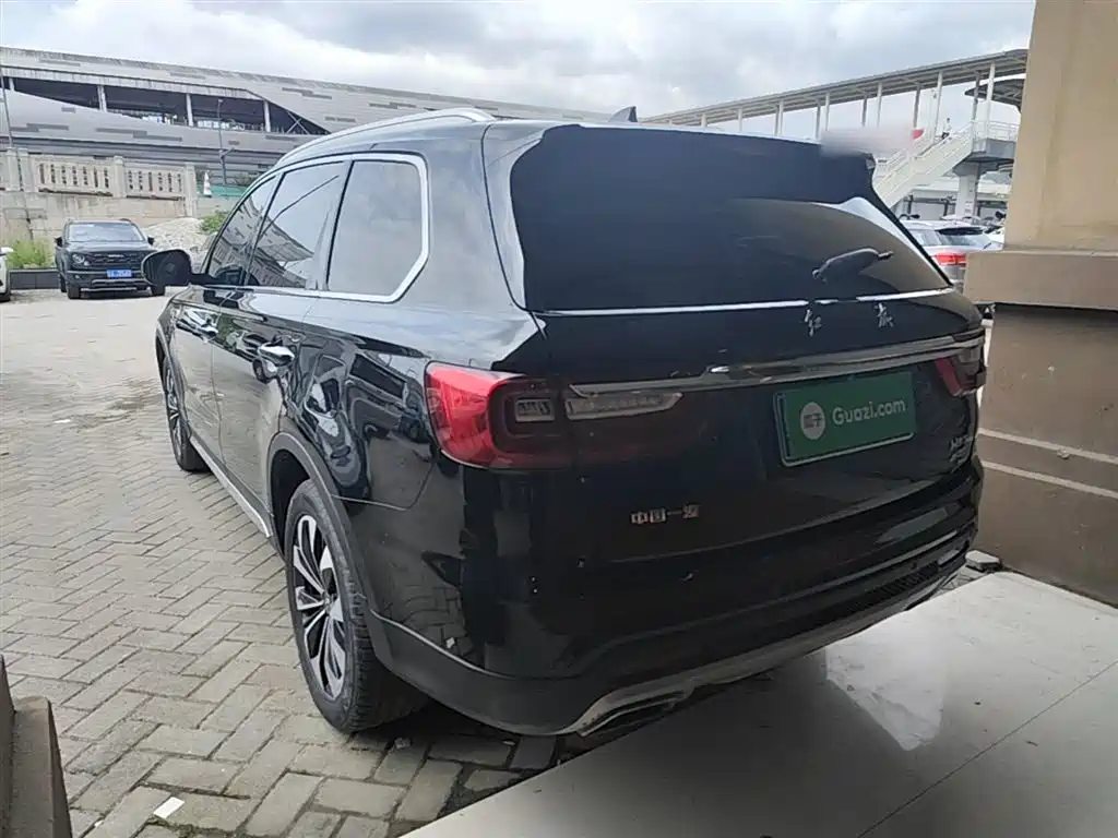 Hongqi HS7 2.0 T DCT 2 WD Connected Flagship Enjoyment 7-seat