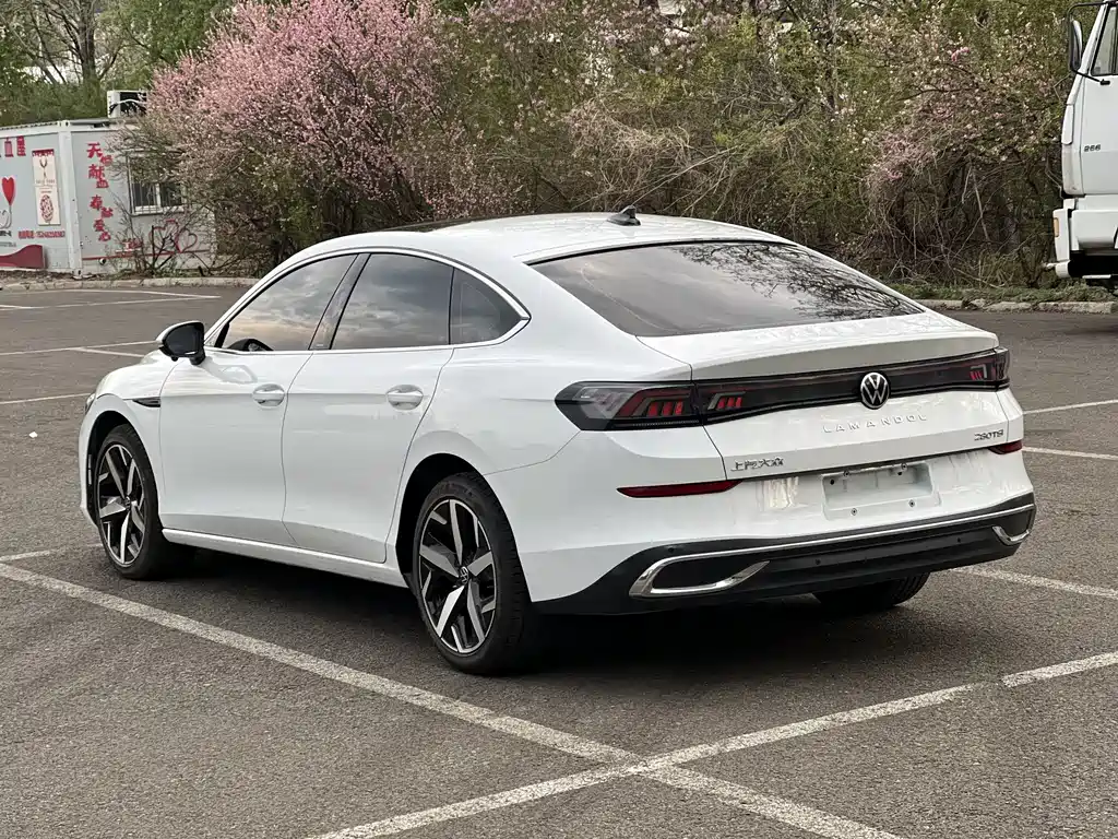 Lamando Lamando L 280 TSI DSG Spicy Cool