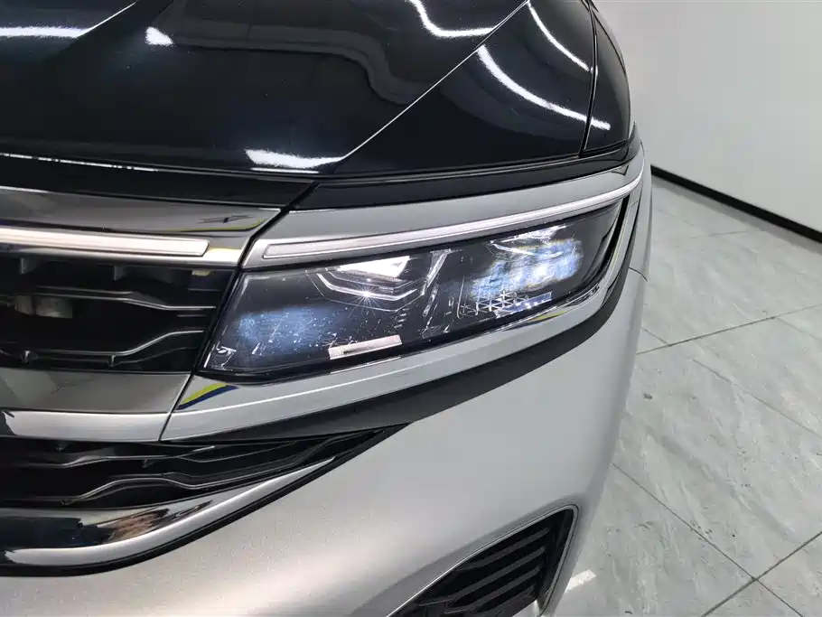Talagon 380 TSI 4 WD Luxury Premium Realm Pro