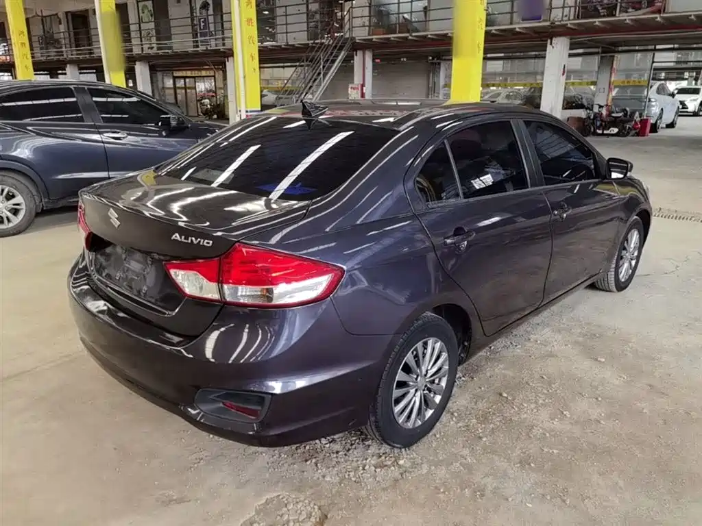 Alivio 1.6 L Auto Comfort Enjoyment