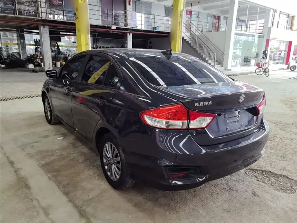 Alivio 1.6 L Auto Comfort Enjoyment