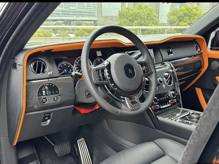 Rolls-Royce Cullinan Black Badge