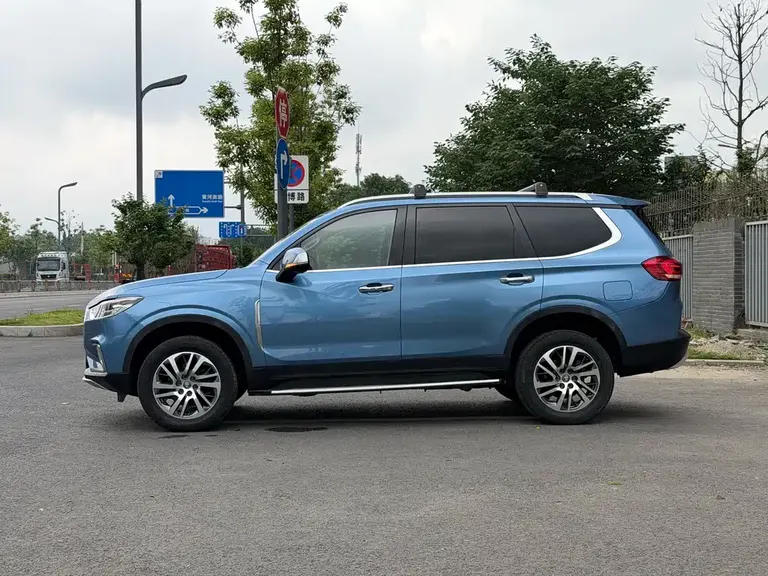 Maxus D90 2.0 T Auto 4 WD Star