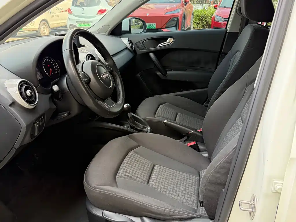Audi A1 30 TFSI Sportback Urban