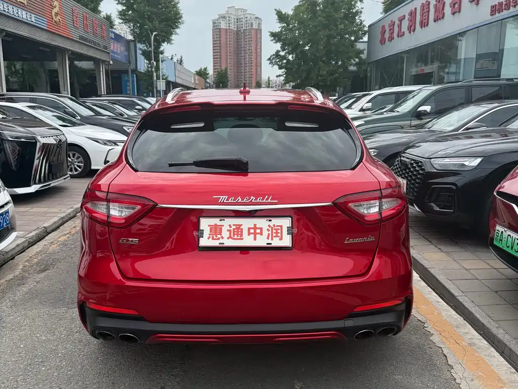 Levante 3.8 T GTS