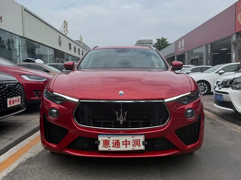 Levante 3.8 T GTS