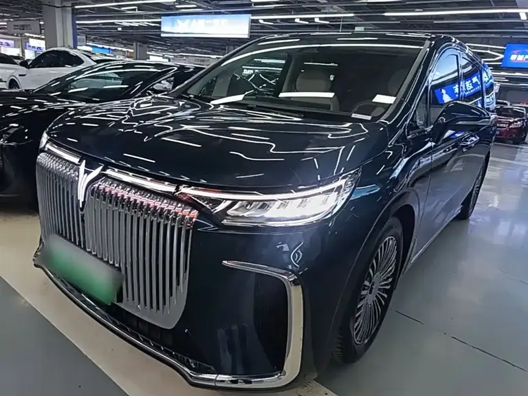 Voyah Dreamer PHEV 4 WD Flagship Kunpeng