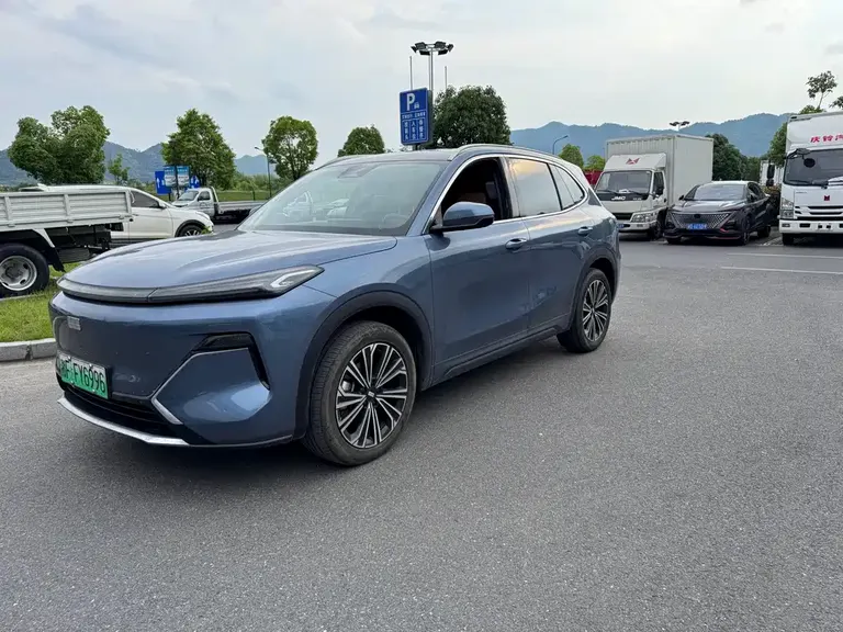Geely Galaxy Starship 7 120 km Explorer +