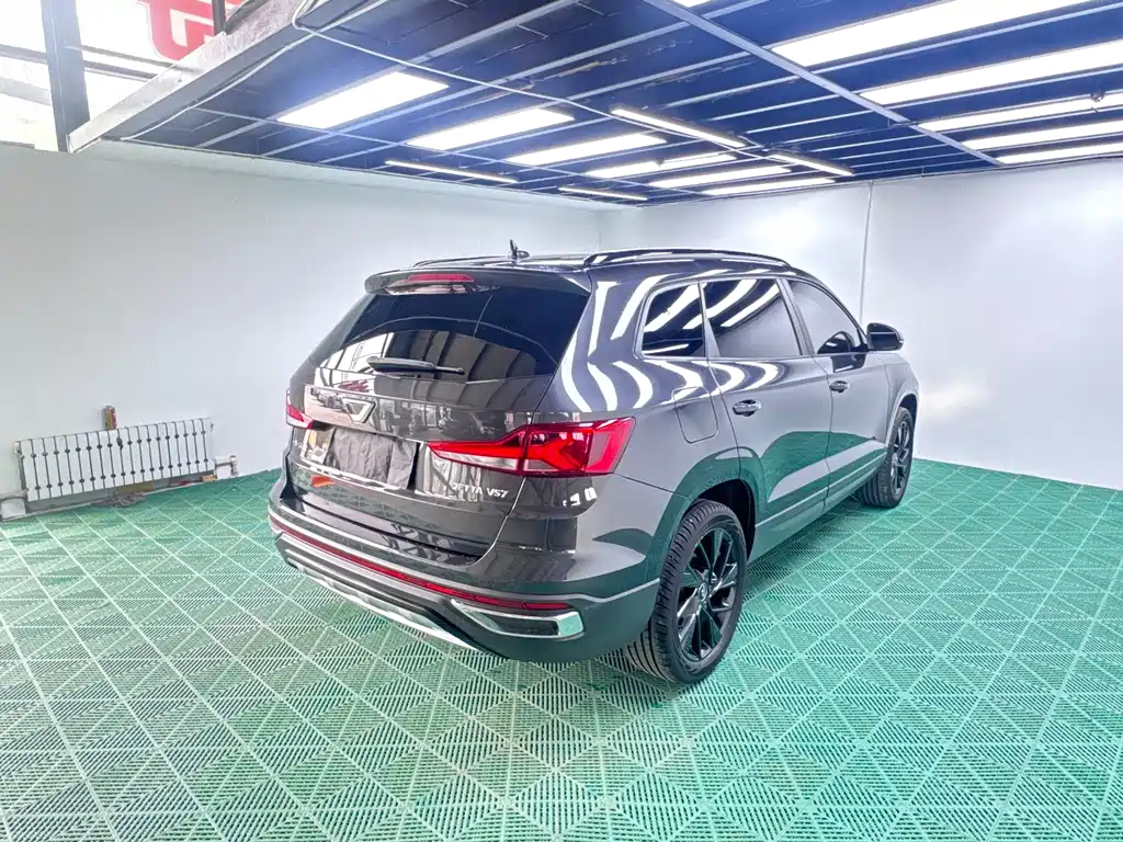 Jetta VS7 Black Sharp 1.4 T Auto Joy