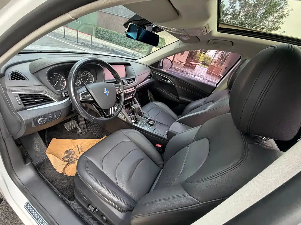 Borgward BX7 28 T 2 WD Luxury 5-seat