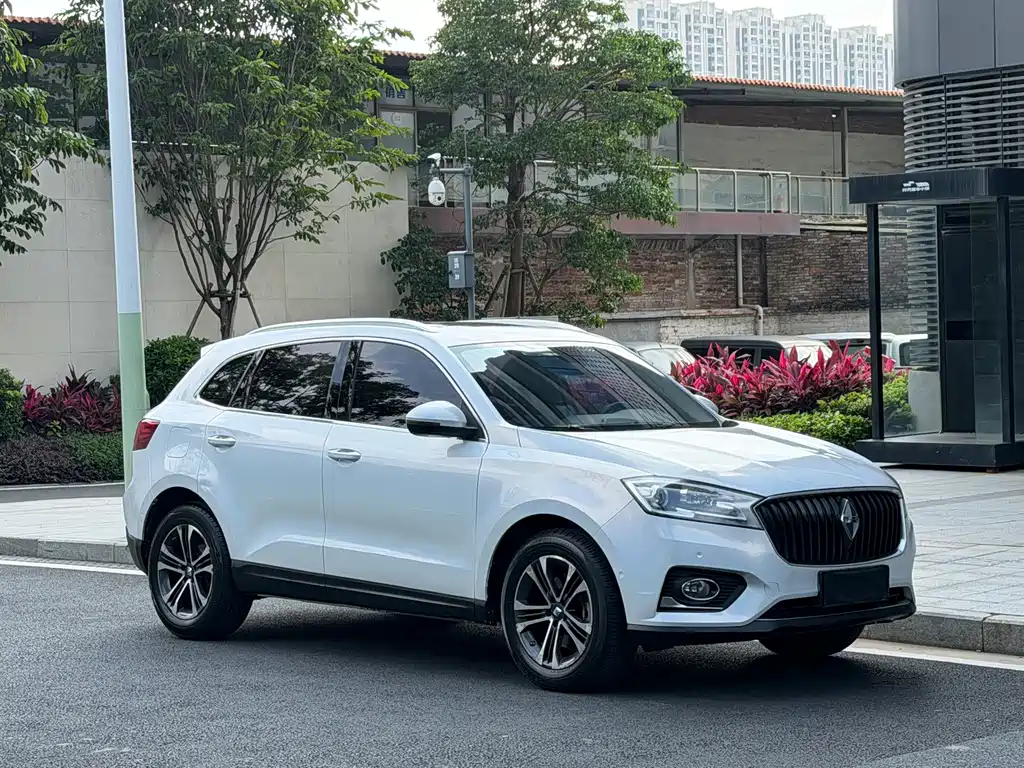 Borgward BX7 28 T 2 WD Luxury 5-seat