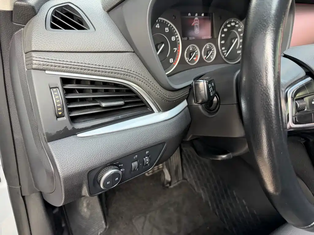 Borgward BX7 28 T 2 WD Luxury 5-seat