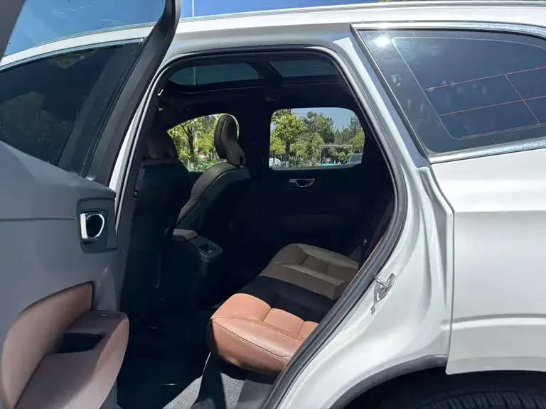 Volvo XC60 T5 4 WD Smart Vision Luxury