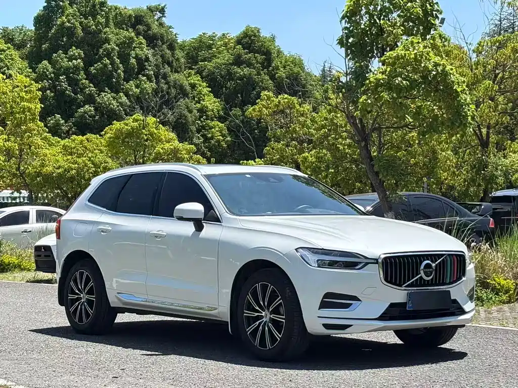 Volvo XC60 T5 4 WD Smart Vision Luxury