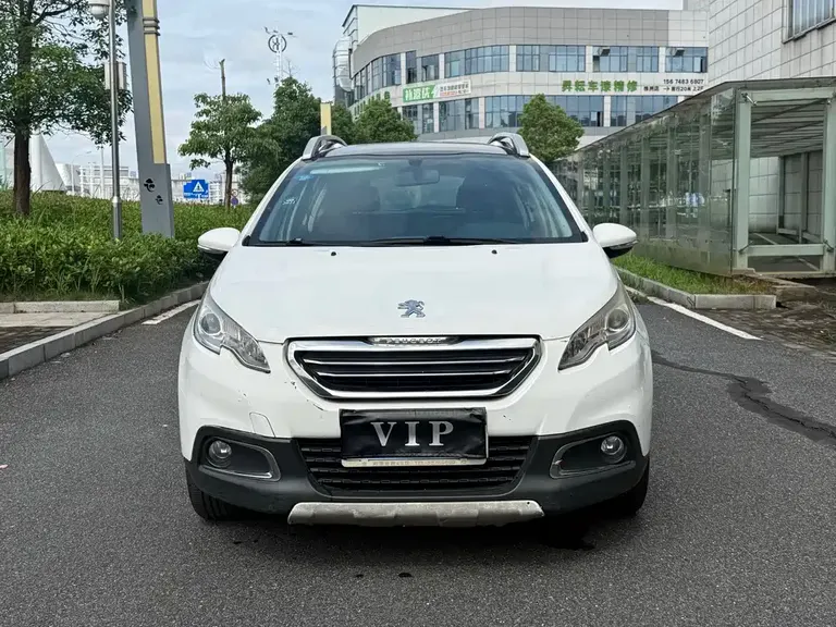 Peugeot 2008 标致2008 2014款 1.6 L 手动时尚版