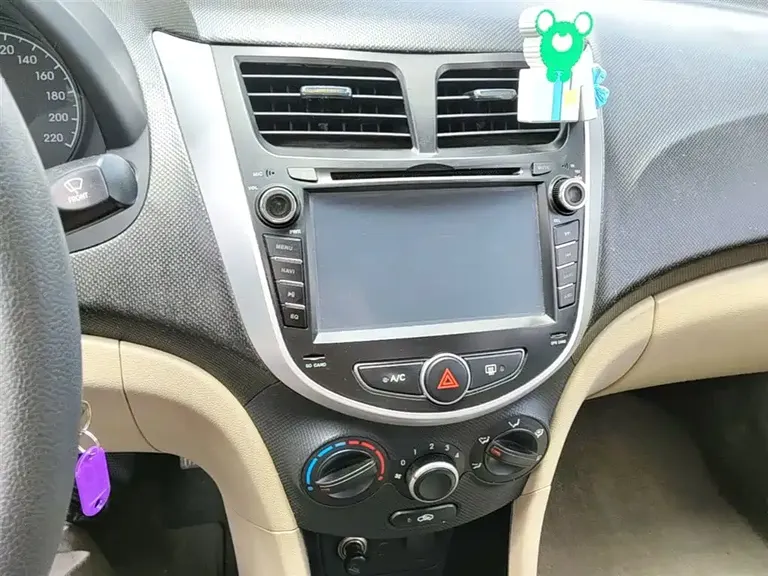 Hyundai Accent 1.4 L Manual Intelligent GLS