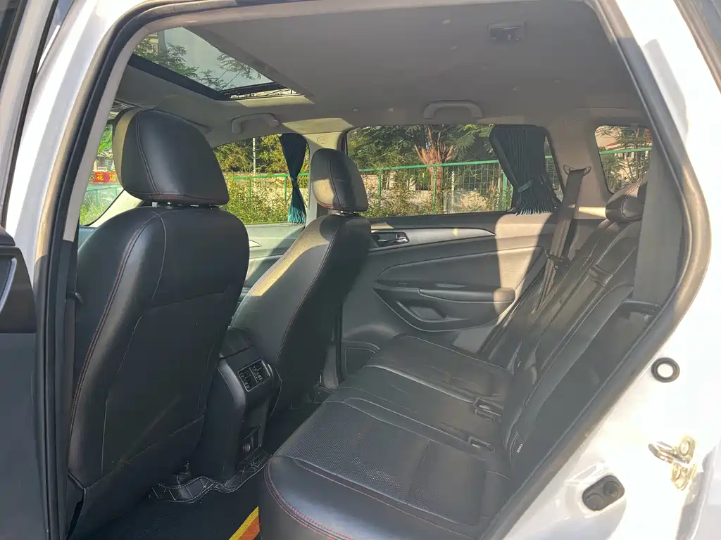 Changan CS75 1.8 T Auto Elite CN-V