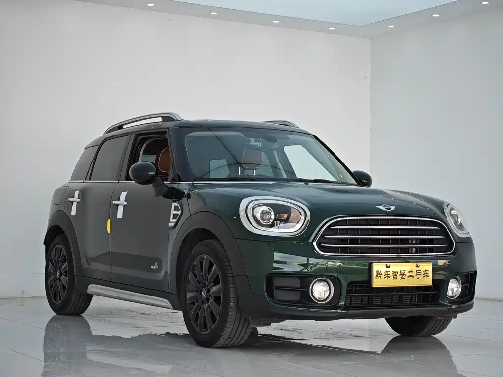 MINI COUNTRYMAN 1.5 T COOPER ALL4 Traveller