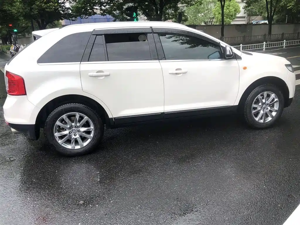 Edge (Import) 3.5 L Supreme Sharp