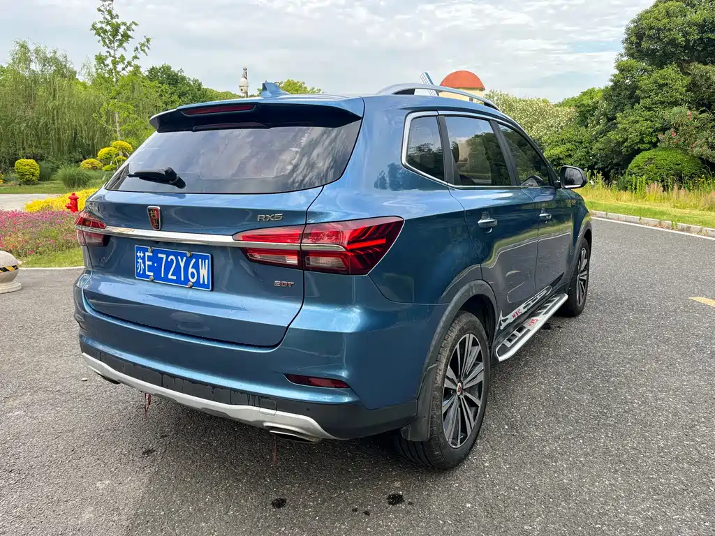 Roewe RX5 20 T 2 WD Auto 4 G Connected Platinum
