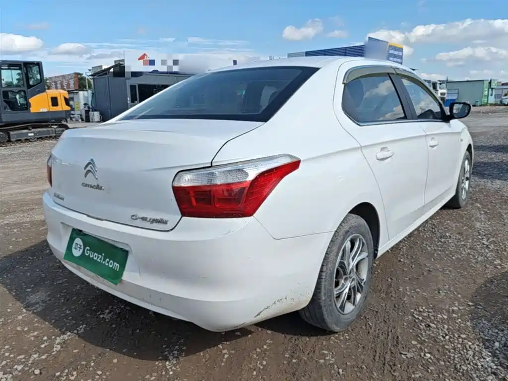 Elysee 1.6 L Manual Fashion