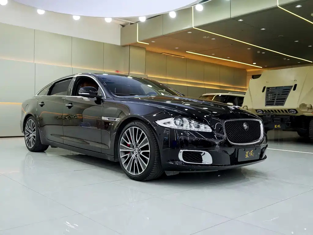 Jaguar XJ XJL 5.0 SC Peak Genesis 5-seat