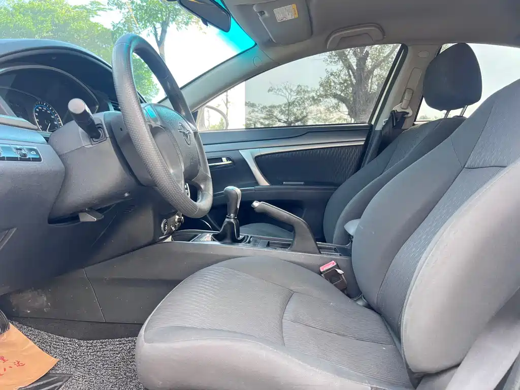 Haima M6 海马M6 2016款 1.6 L 手动舒适型