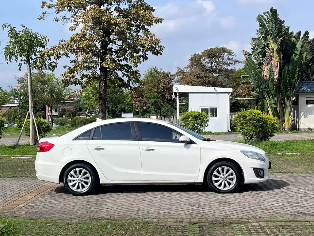 Haima M6 海马M6 2016款 1.6 L 手动舒适型