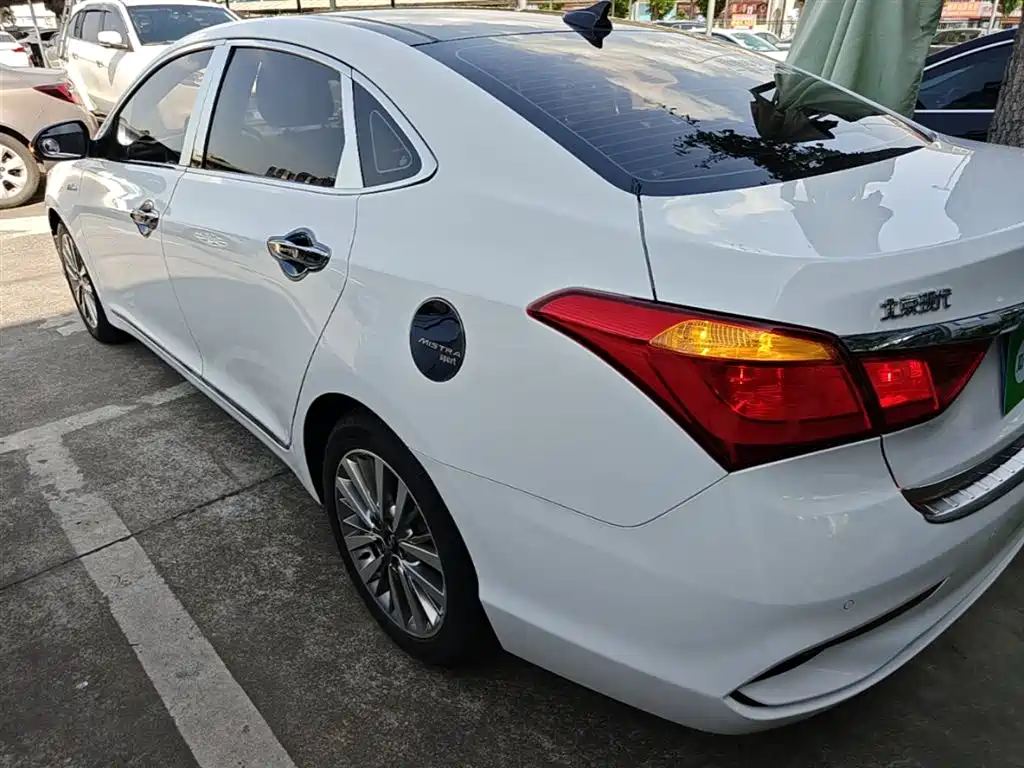 Mistra 1.6 T Auto Intelligent GLS CN-V