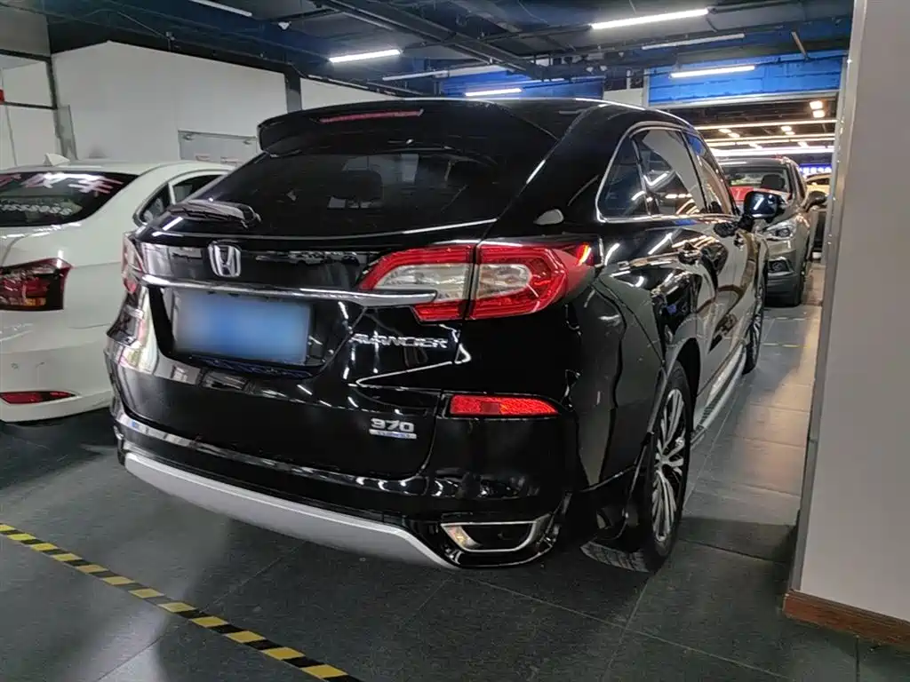 Avancier 370 TURBO 2 WD Luxury