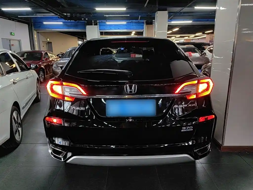 Avancier 370 TURBO 2 WD Luxury