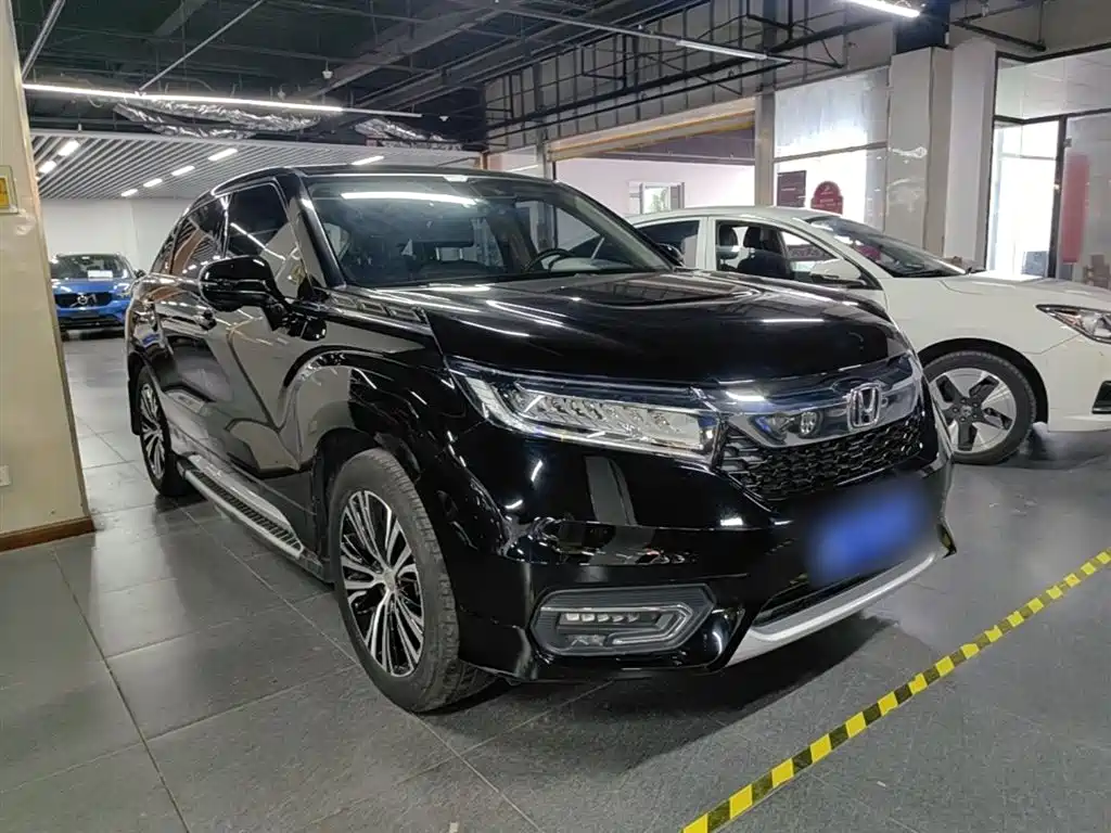 Avancier 370 TURBO 2 WD Luxury