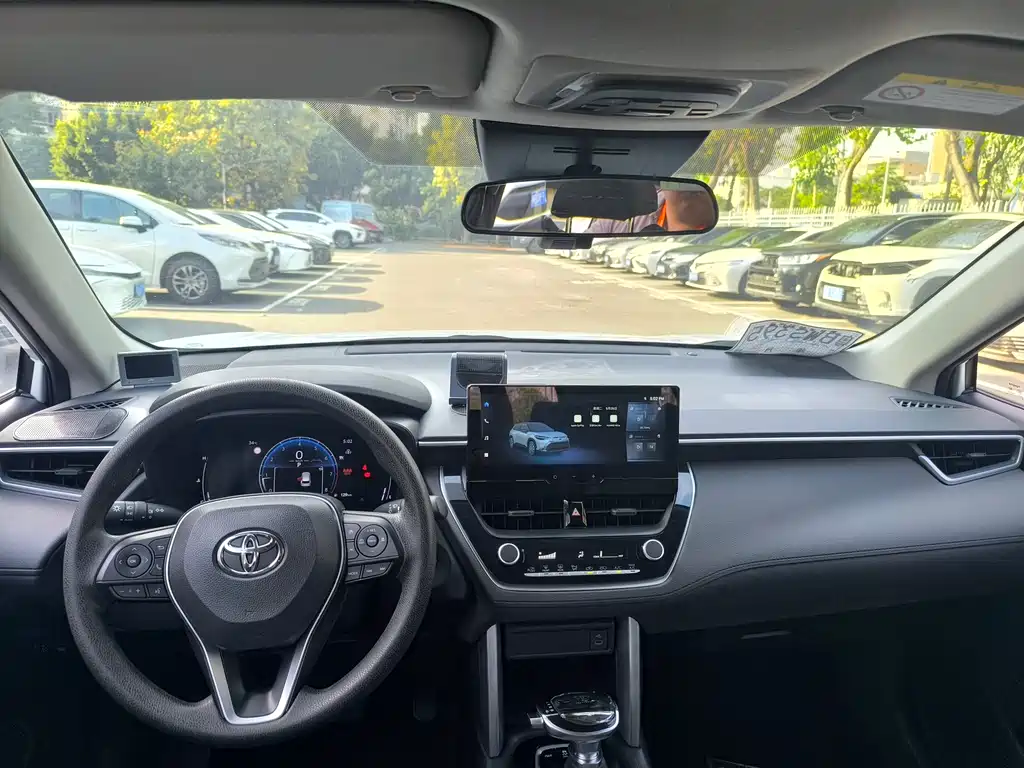 Frontlander 2.0 L CVT Leading
