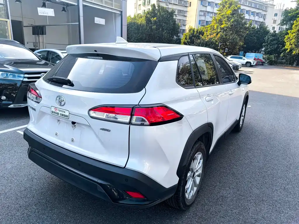 Frontlander 2.0 L CVT Leading