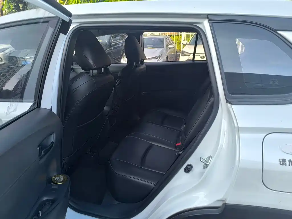 Frontlander 2.0 L CVT Leading