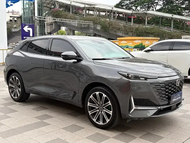 Changan UNI-K 2.0 T Distinguished