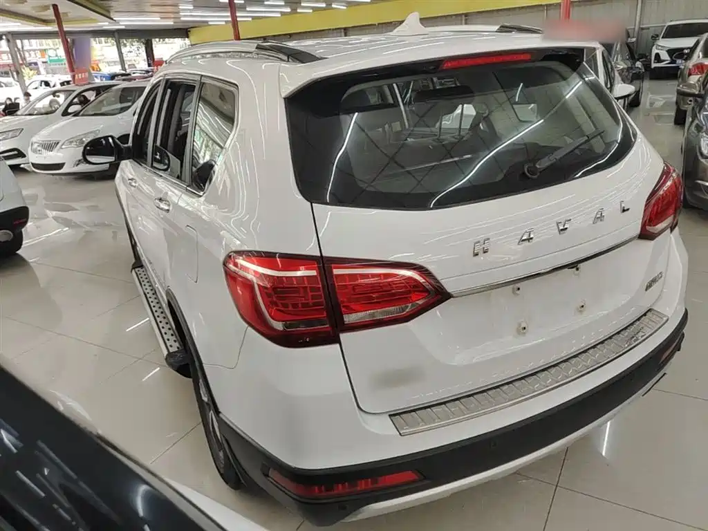 Haval H6 Sport 2.4 L Auto Distinguished