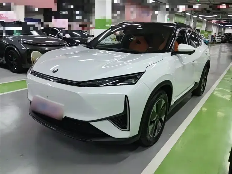 Dongfeng Fengshen L7 205 Plus